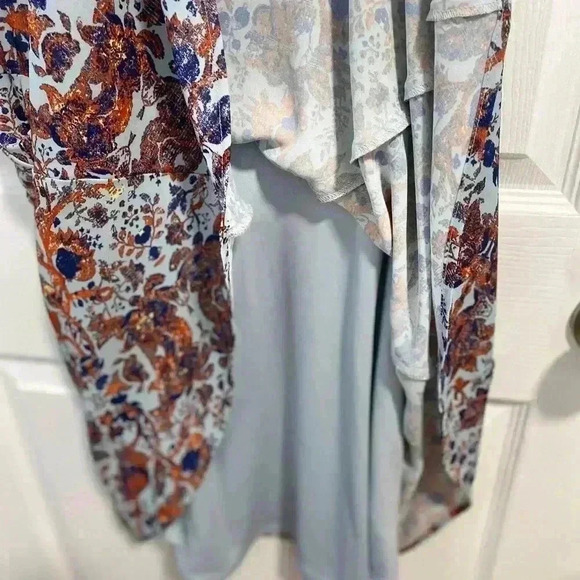 ASTR Women’s Blue Floral Fit & Flare Dress Size Small Mesh Back Cutout Sleeveles - Picture 7 of 8